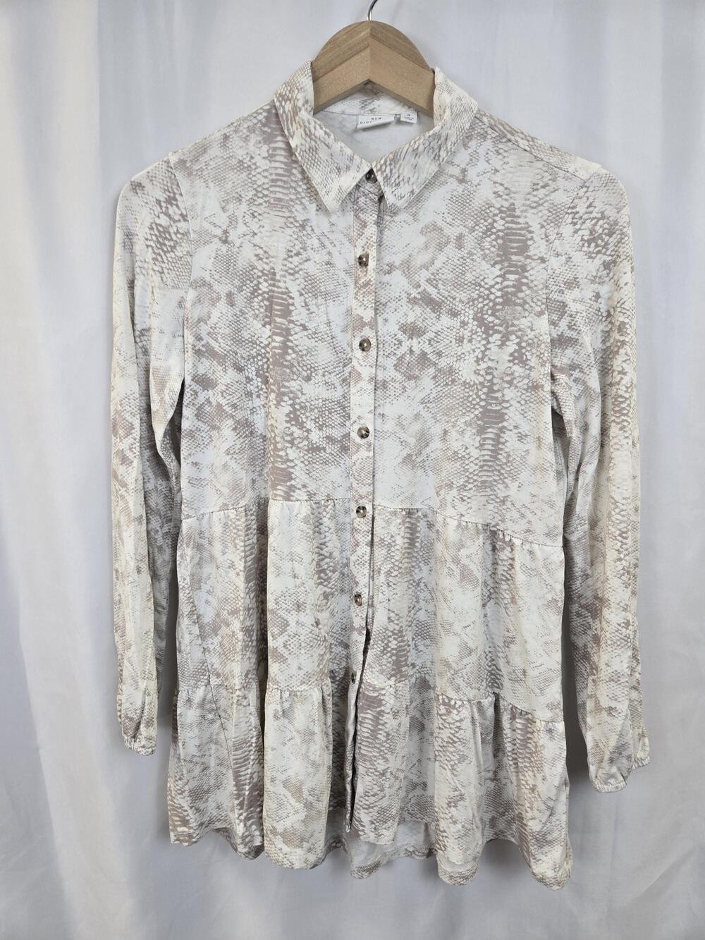 New Directions Blouse Womens Small Beige Snake Print Button Front Tunic Top